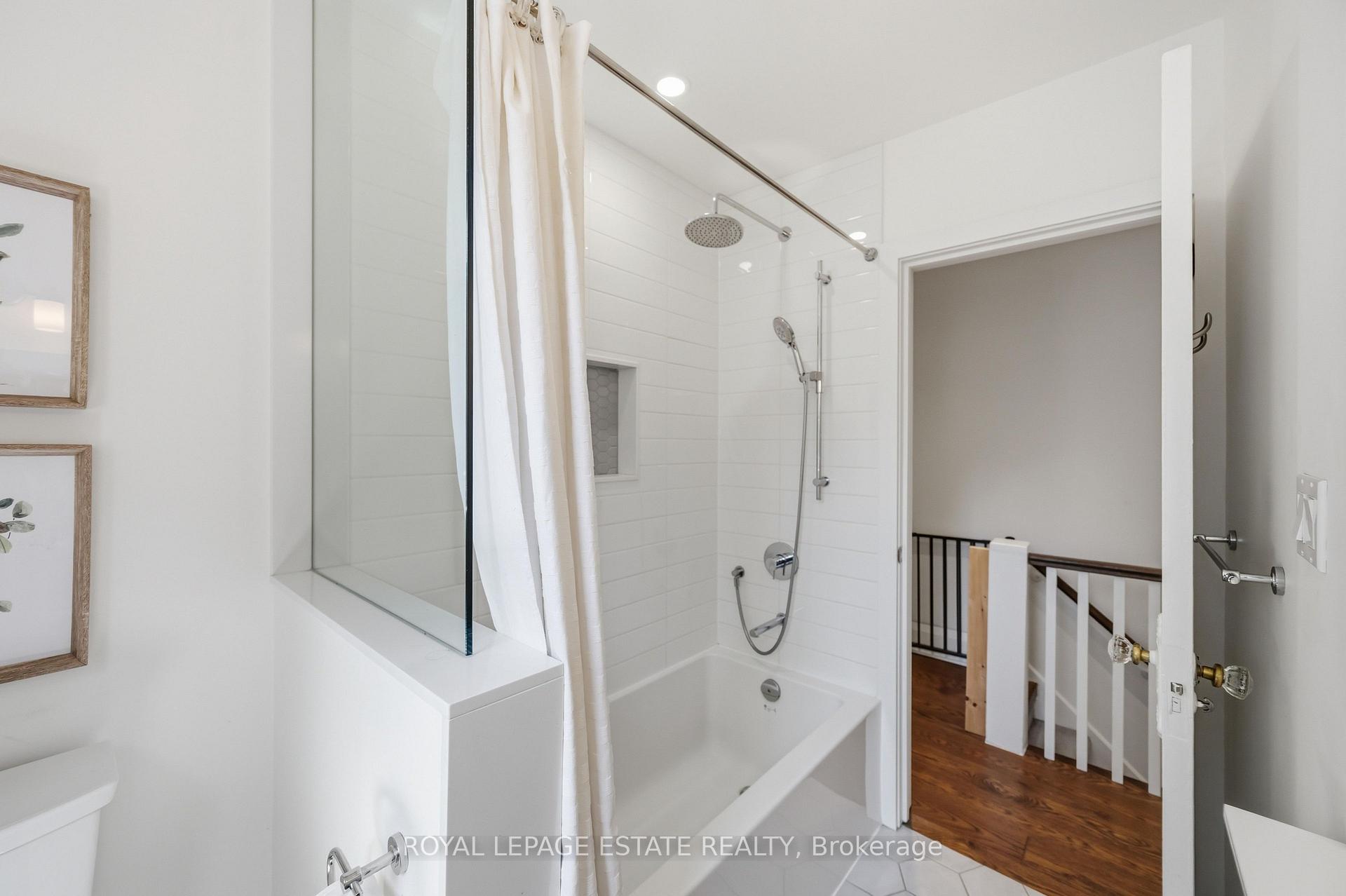 Photo 23 of 6 Firstbrooke Road, Toronto, East End-Danforth — HOMEH