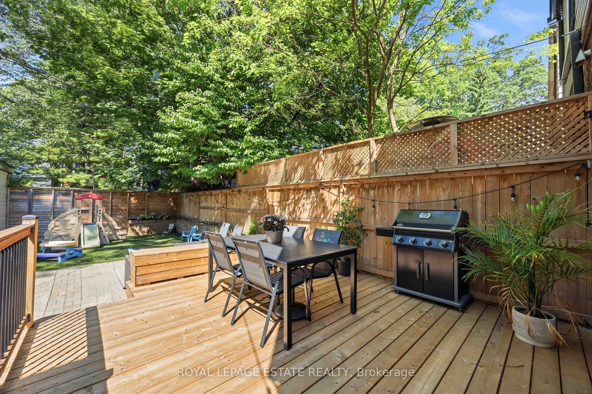 Photo 34 of 6 Firstbrooke Road, Toronto, East End-Danforth — HOMEH