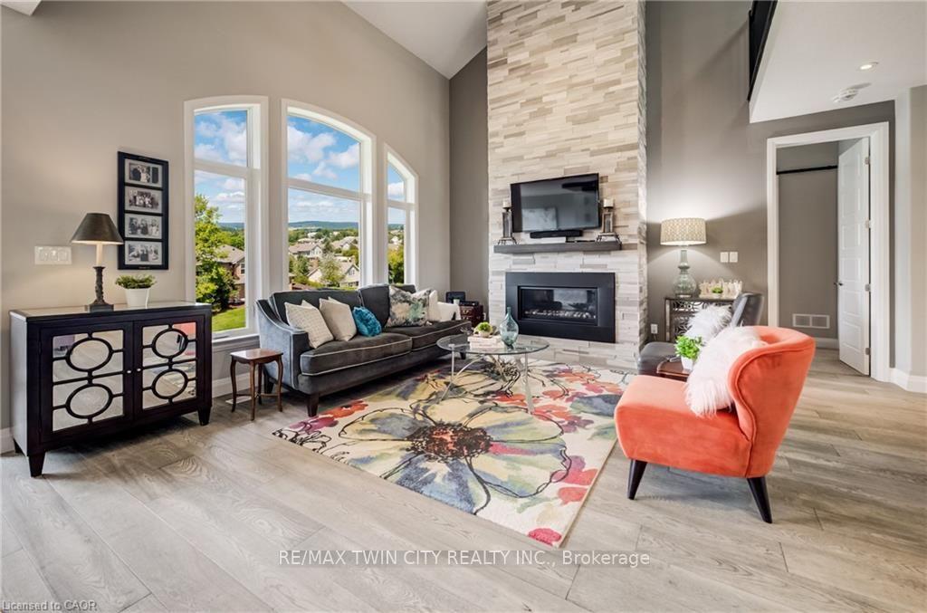 Photo 20 of 248 Evens Pond Crescent, Kitchener, Doon South — HOMEH