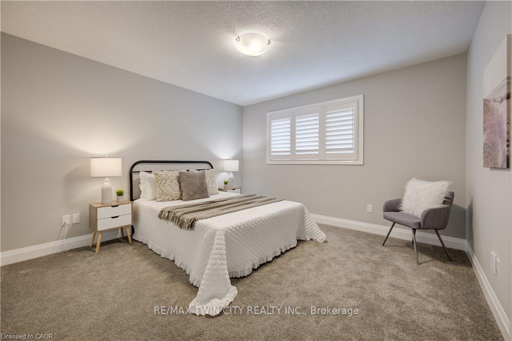 Photo 32 of 248 Evens Pond Crescent, Kitchener, Doon South — HOMEH