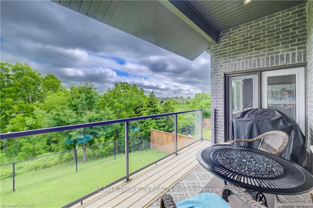 Photo 38 of 248 Evens Pond Crescent, Kitchener, Doon South — HOMEH