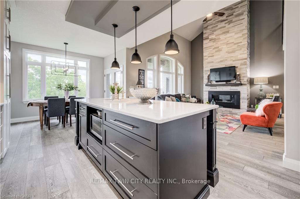 Photo 18 of 248 Evens Pond Crescent, Kitchener, Doon South — HOMEH