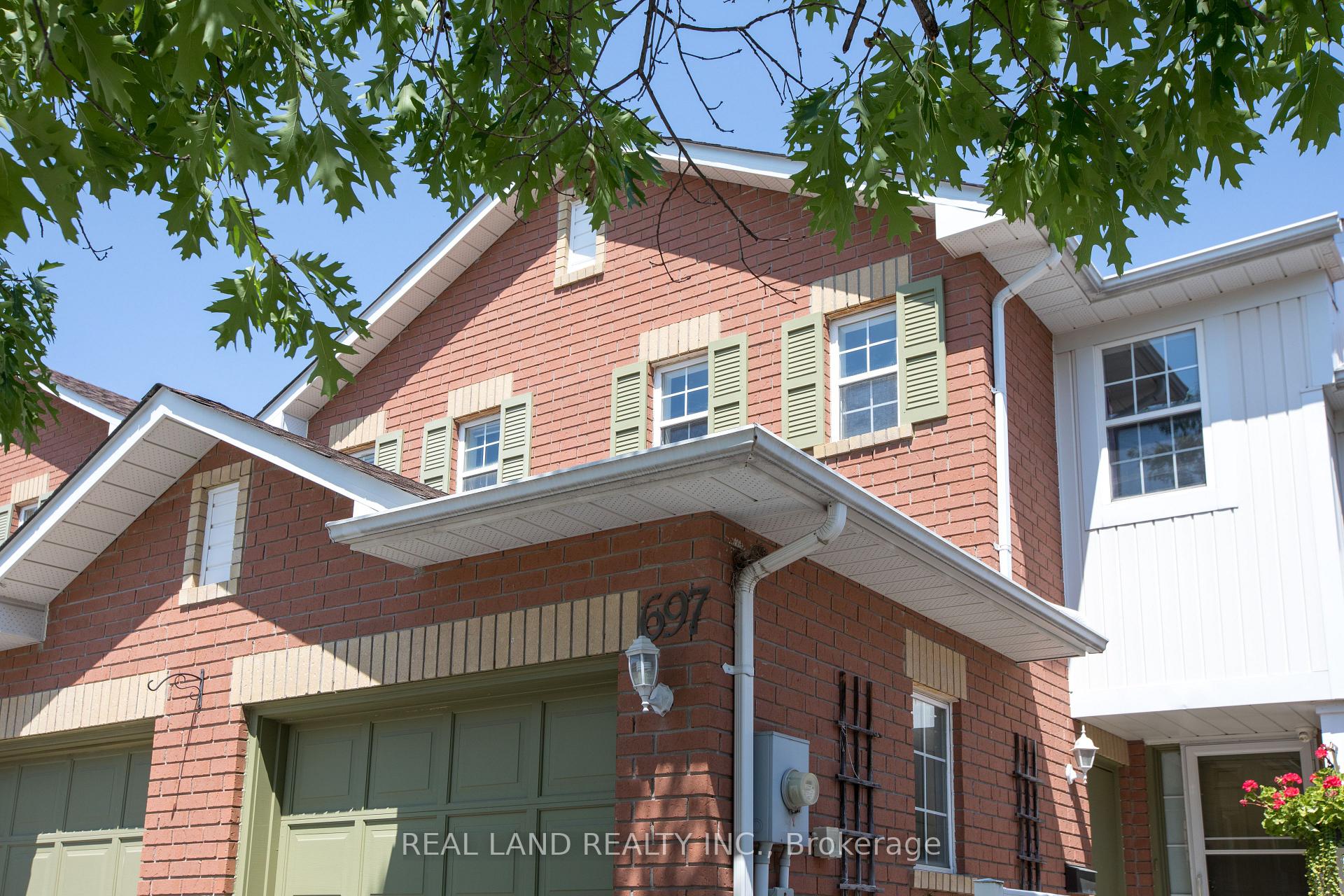 Photo 2 of 697 Limpert Terrace, Newmarket, Gorham-College Manor — HOMEH