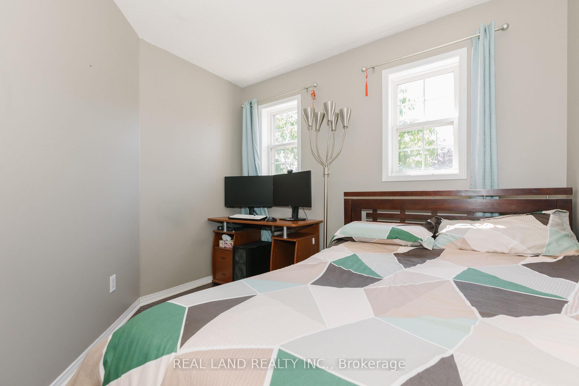 Photo 23 of 697 Limpert Terrace, Newmarket, Gorham-College Manor — HOMEH