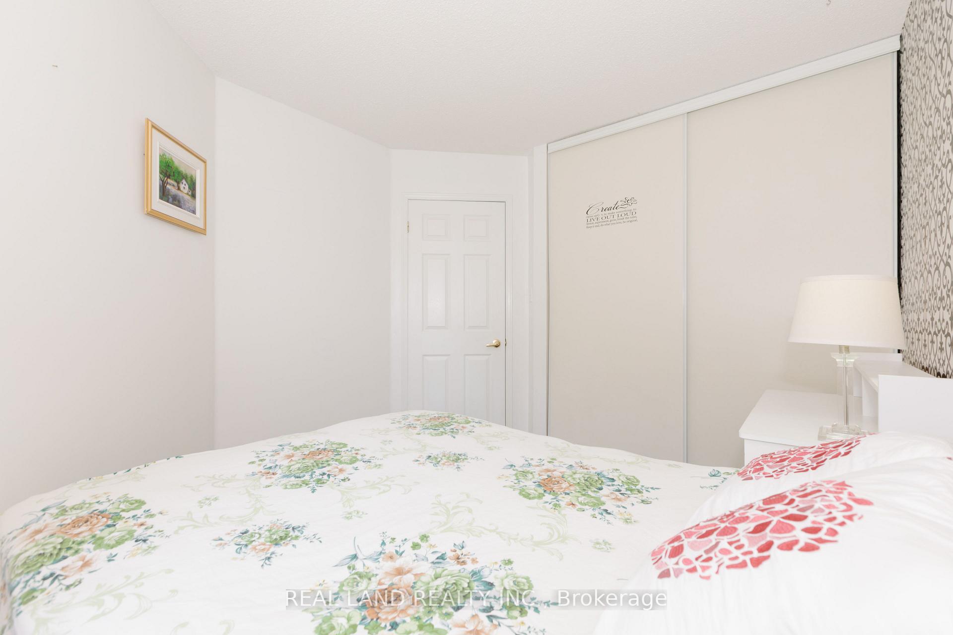 Photo 26 of 697 Limpert Terrace, Newmarket, Gorham-College Manor — HOMEH