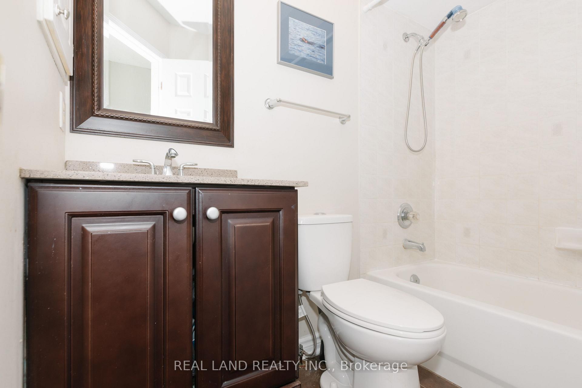 Photo 27 of 697 Limpert Terrace, Newmarket, Gorham-College Manor — HOMEH