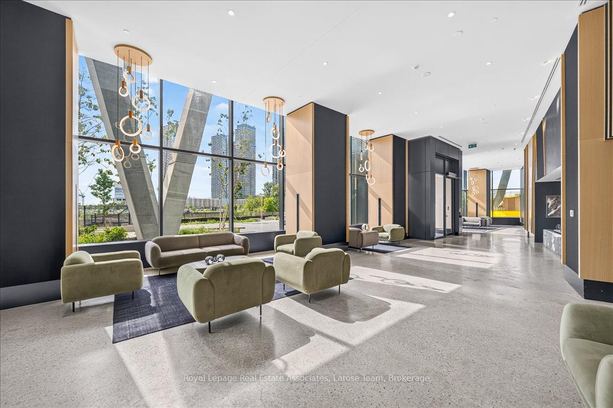 Photo 25 of Unit 3707, 2920 Highway 7 Road, Vaughan, Concord — HOMEH