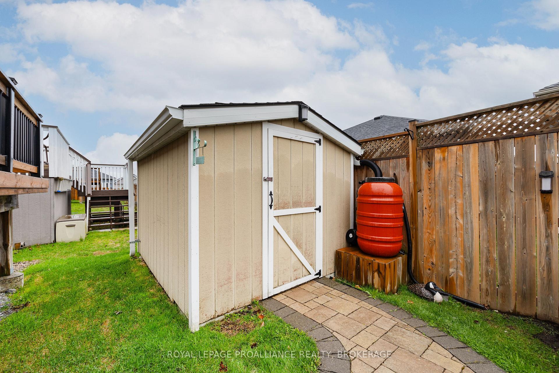 Photo 6 of 1224 Carfa Crescent, Kingston, City Northwest — HOMEH