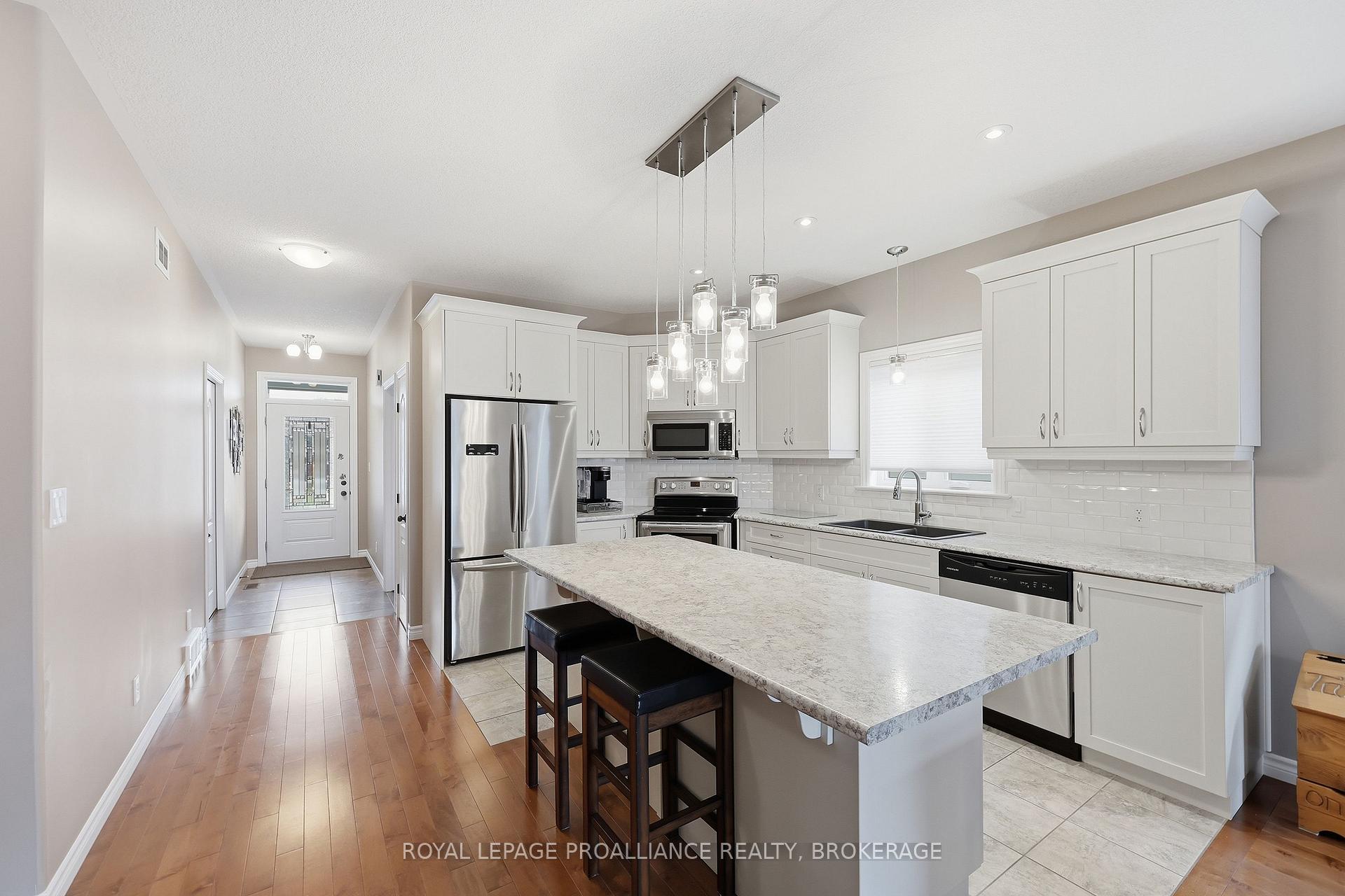 Photo 13 of 1224 Carfa Crescent, Kingston, City Northwest — HOMEH