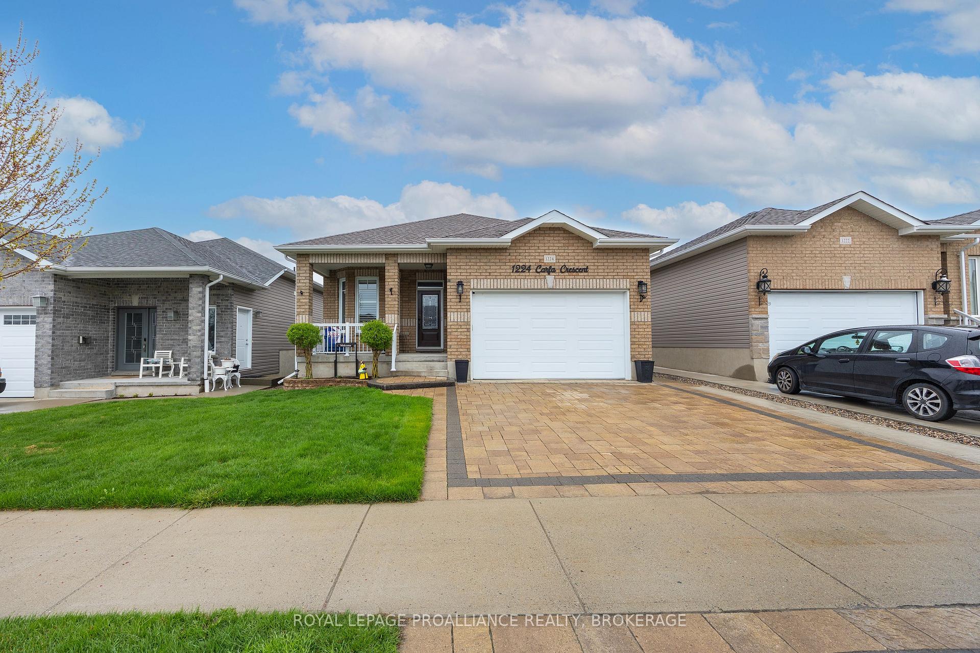 Photo 3 of 1224 Carfa Crescent, Kingston, City Northwest — HOMEH