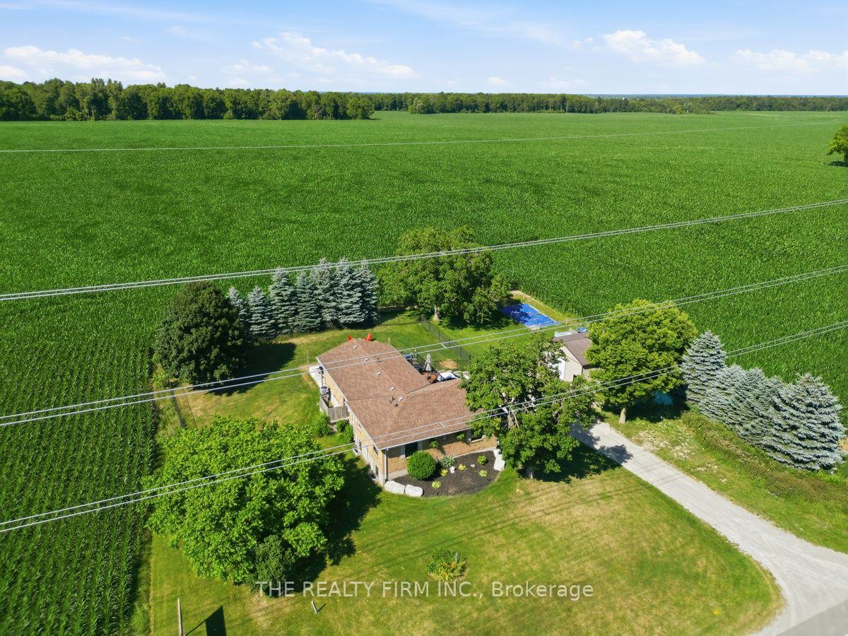 Photo 4 of 808 Elginfield Road, North Middlesex, Rural North Middlesex — HOMEH