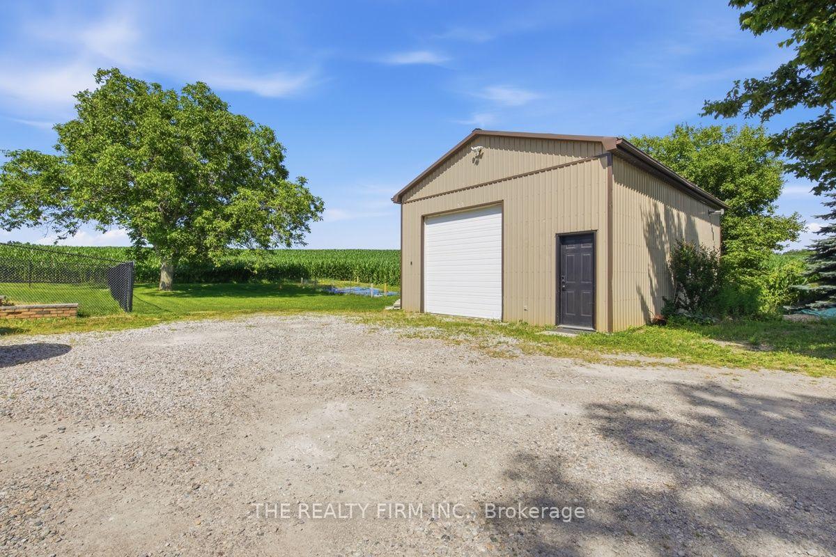 Photo 8 of 808 Elginfield Road, North Middlesex, Rural North Middlesex — HOMEH
