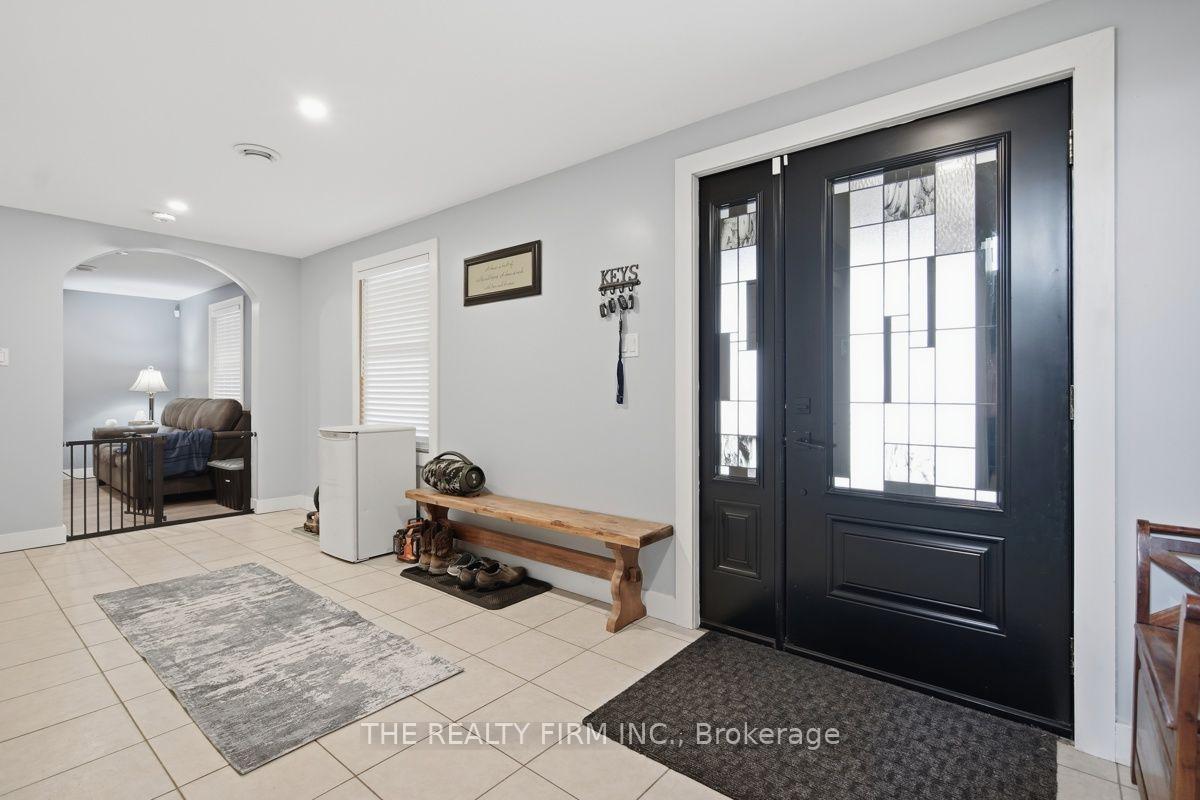 Photo 11 of 808 Elginfield Road, North Middlesex, Rural North Middlesex — HOMEH