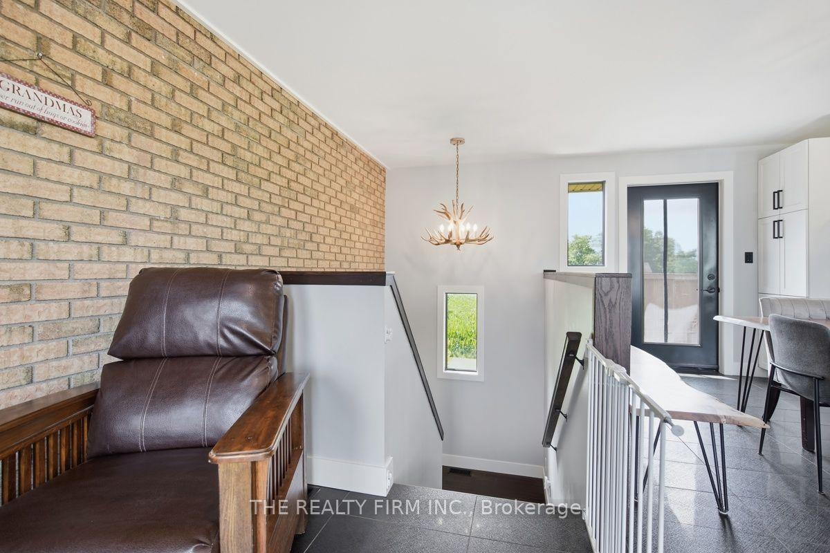 Photo 24 of 808 Elginfield Road, North Middlesex, Rural North Middlesex — HOMEH