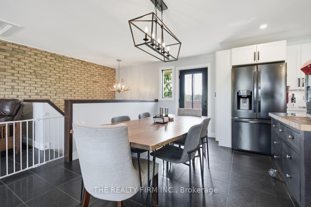 Photo 32 of 808 Elginfield Road, North Middlesex, Rural North Middlesex — HOMEH