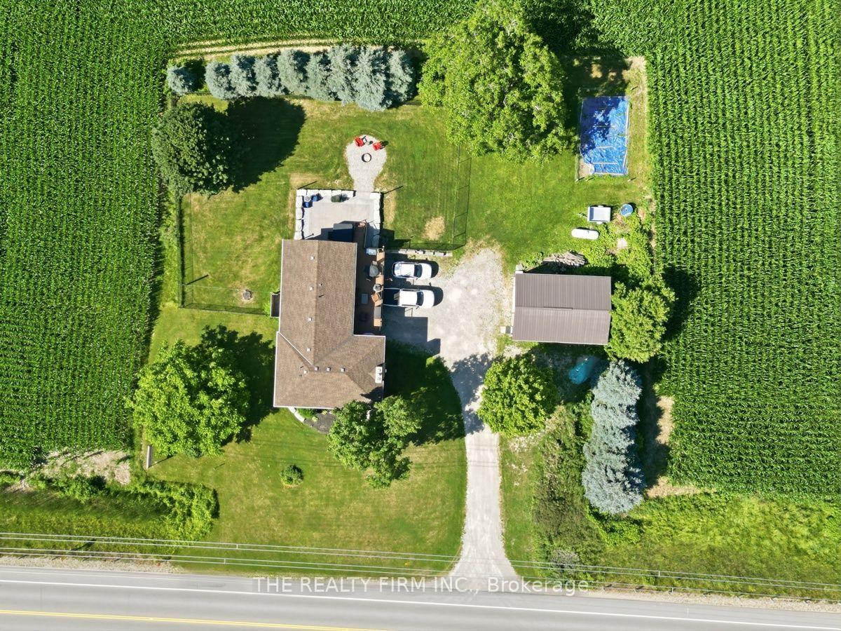Photo 3 of 808 Elginfield Road, North Middlesex, Rural North Middlesex — HOMEH