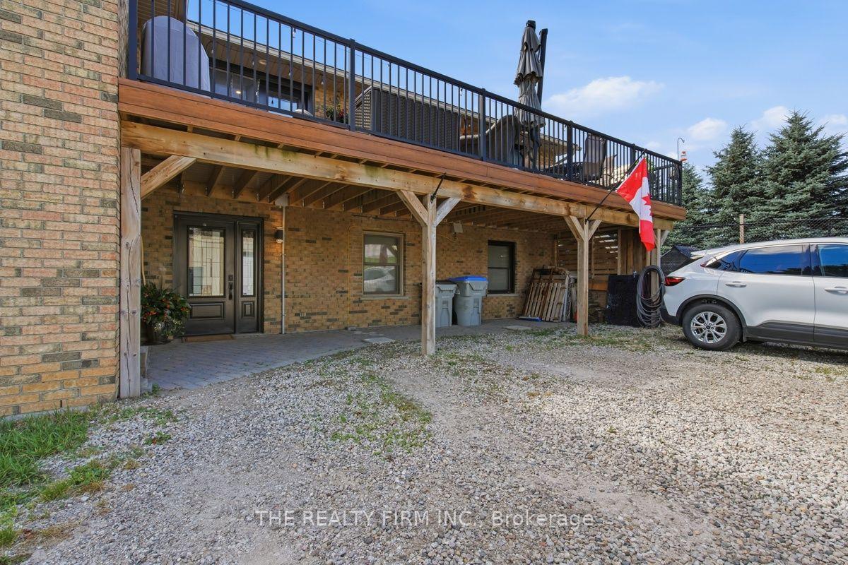 Photo 10 of 808 Elginfield Road, North Middlesex, Rural North Middlesex — HOMEH