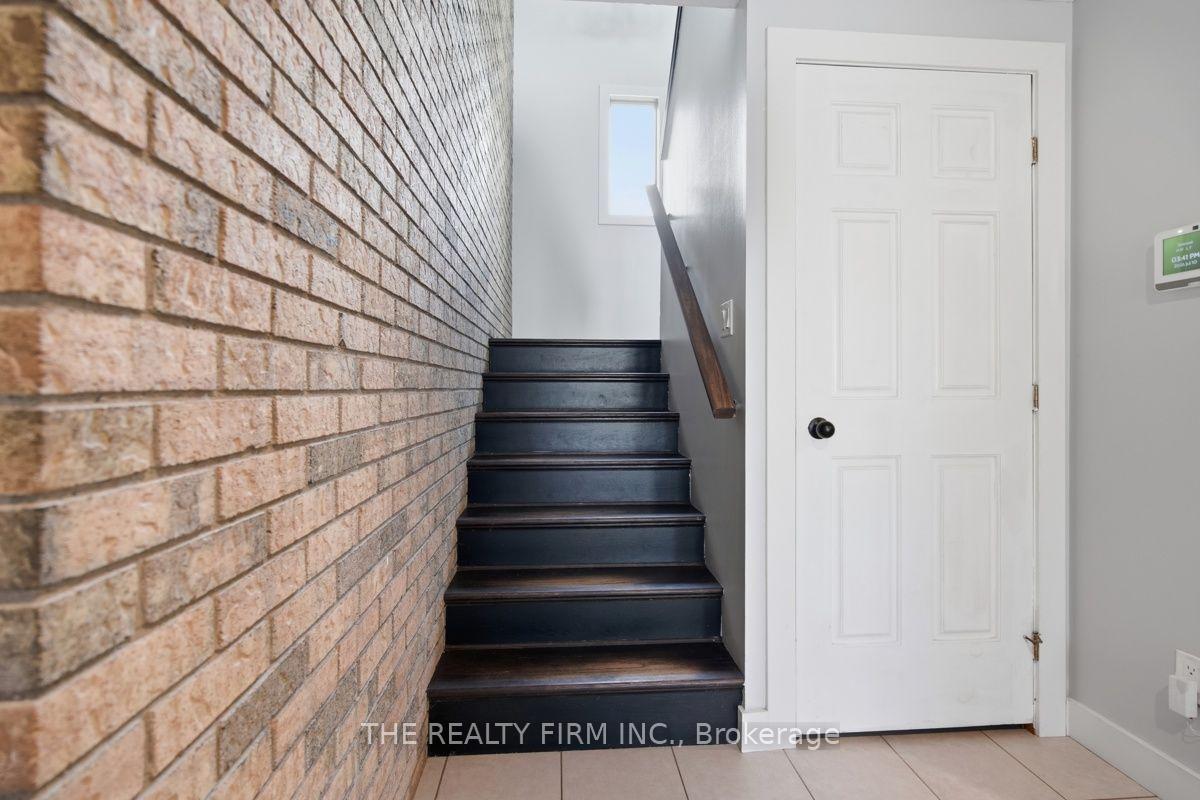 Photo 23 of 808 Elginfield Road, North Middlesex, Rural North Middlesex — HOMEH