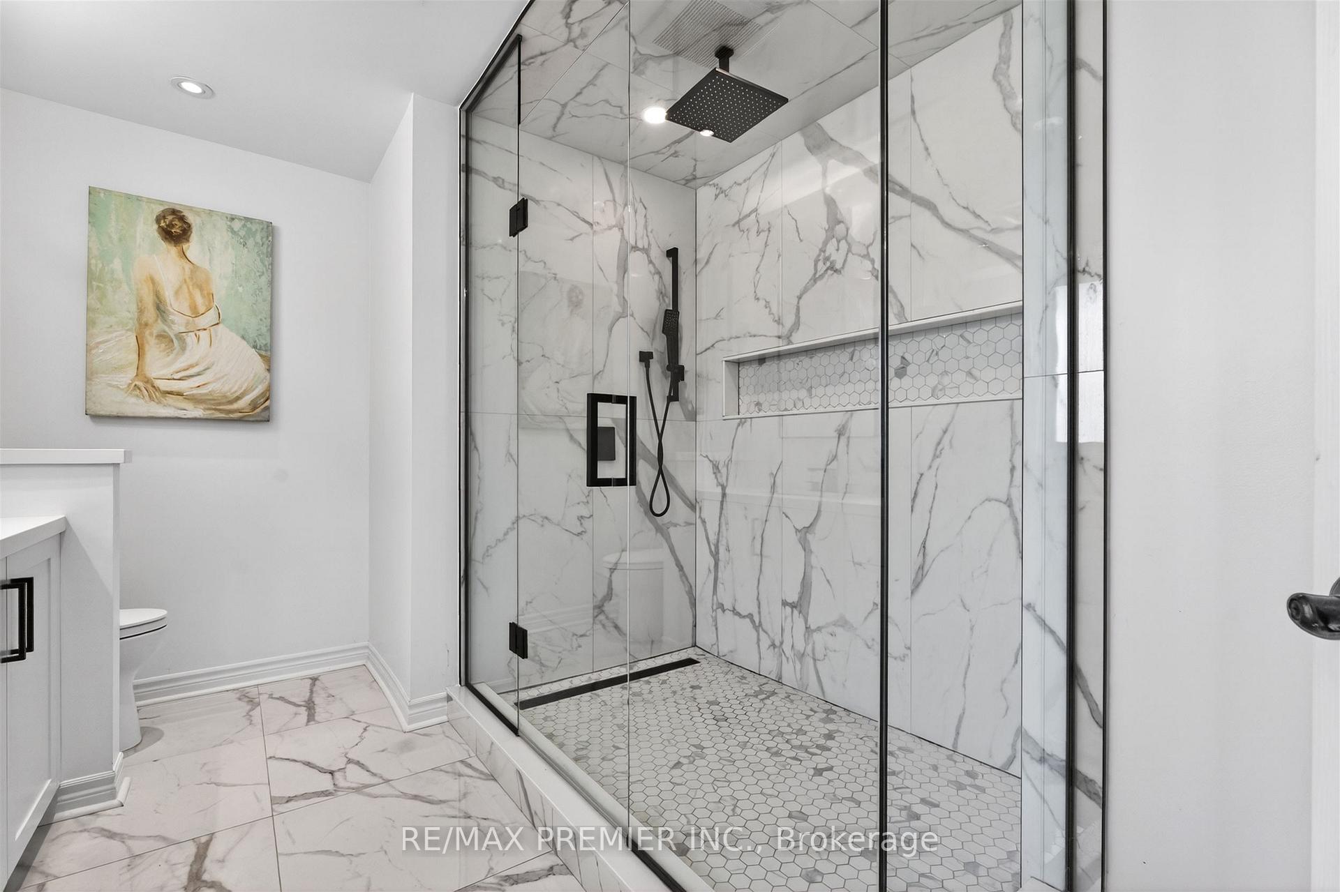 Photo 22 of 298 Castlehill Road, Vaughan, Maple — HOMEH