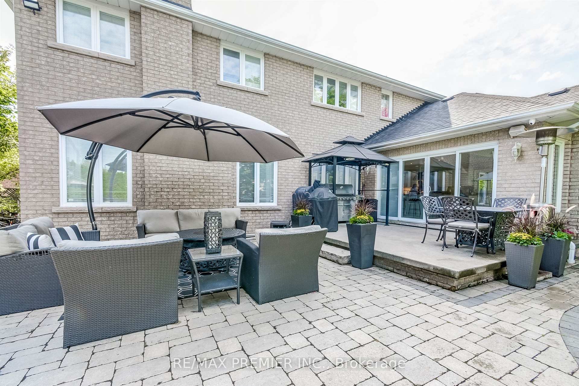 Photo 38 of 298 Castlehill Road, Vaughan, Maple — HOMEH