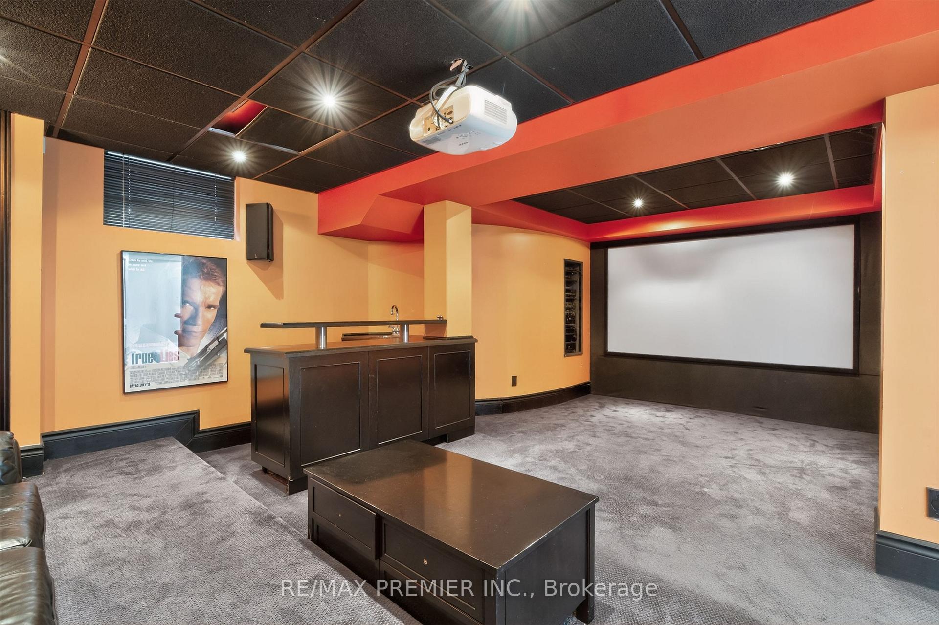 Photo 32 of 298 Castlehill Road, Vaughan, Maple — HOMEH