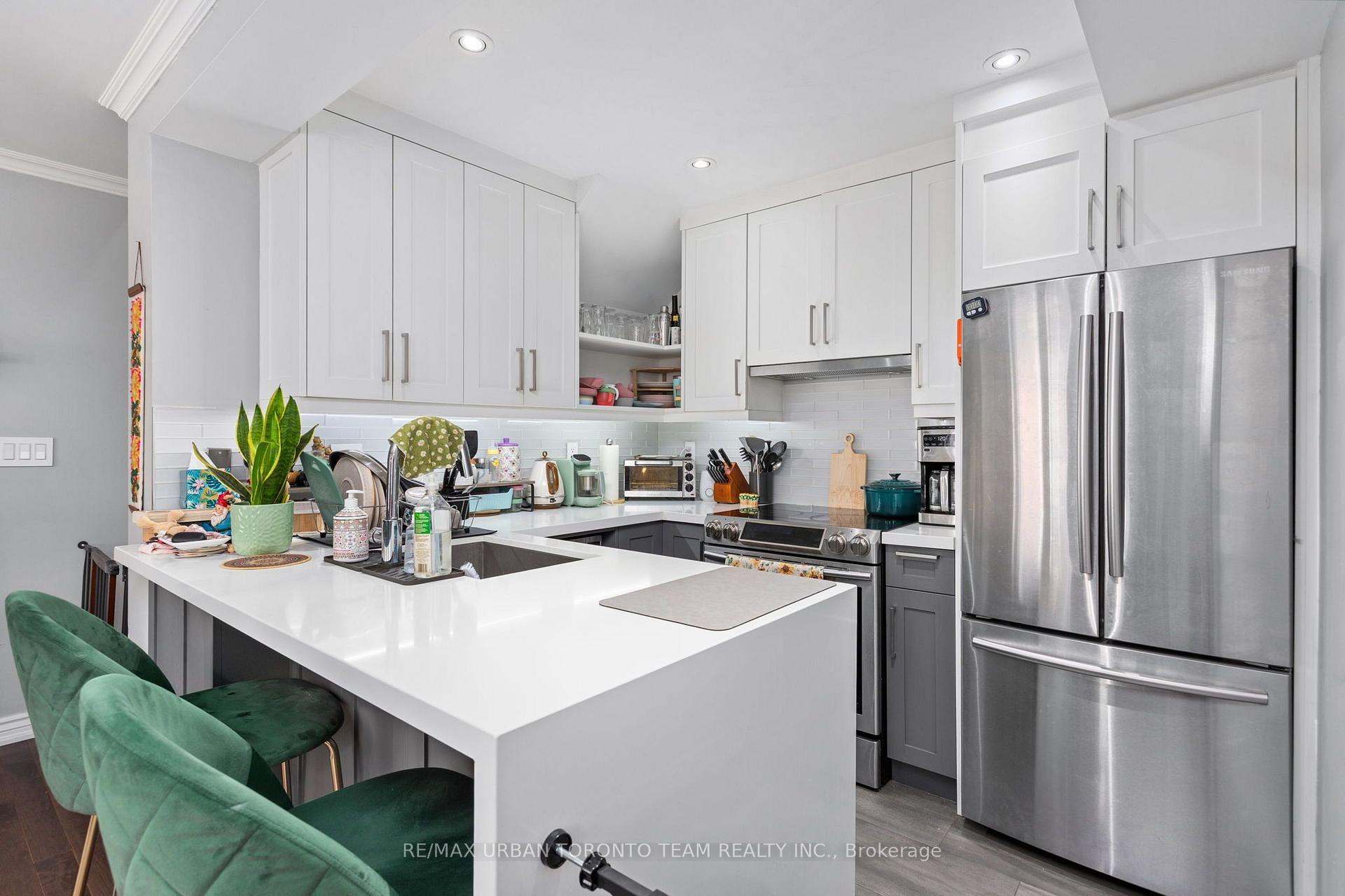 Photo 6 of Unit 21, 85 Lillian Street, Toronto, Mount Pleasant West — HOMEH