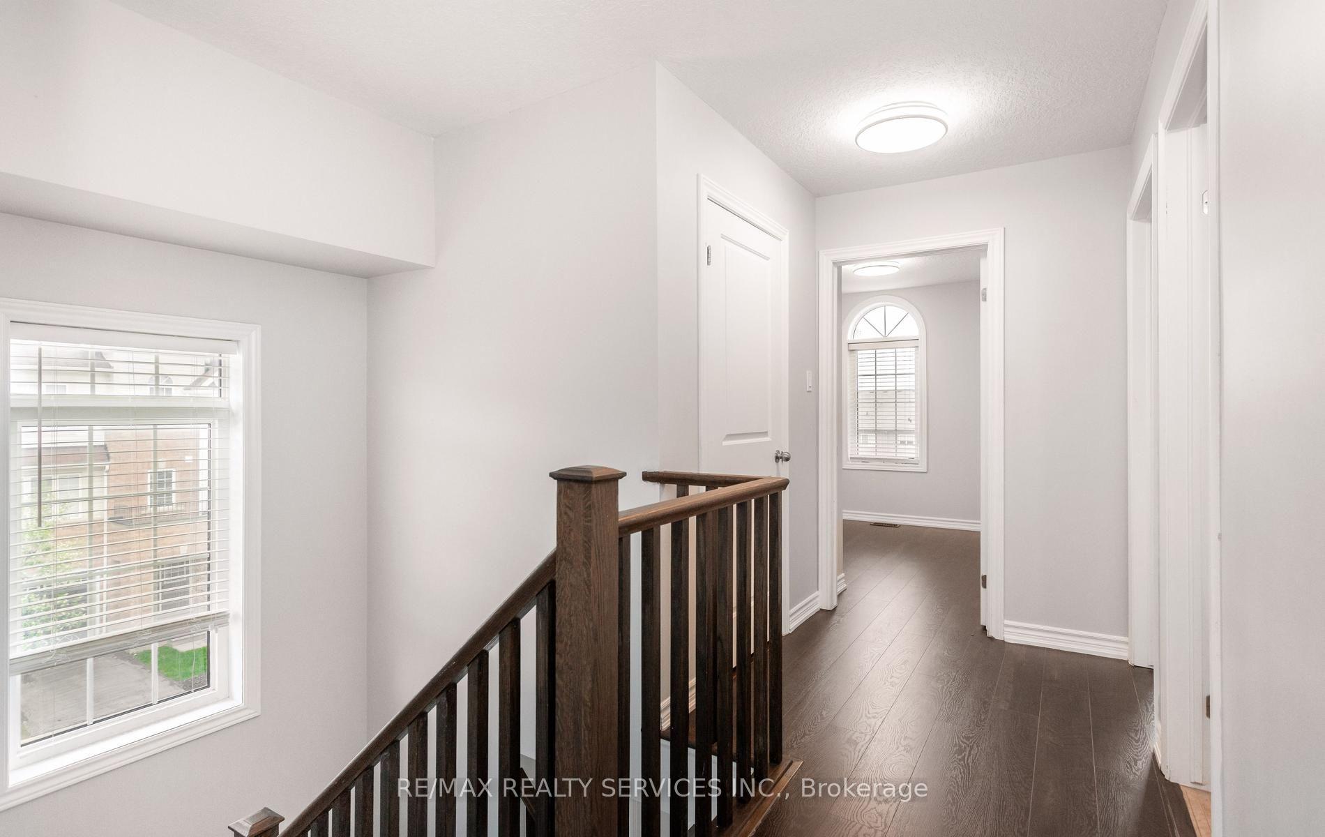 Photo 37 of 21 Dorchester Terrace, Hamilton, Stoney Creek Mountain — HOMEH