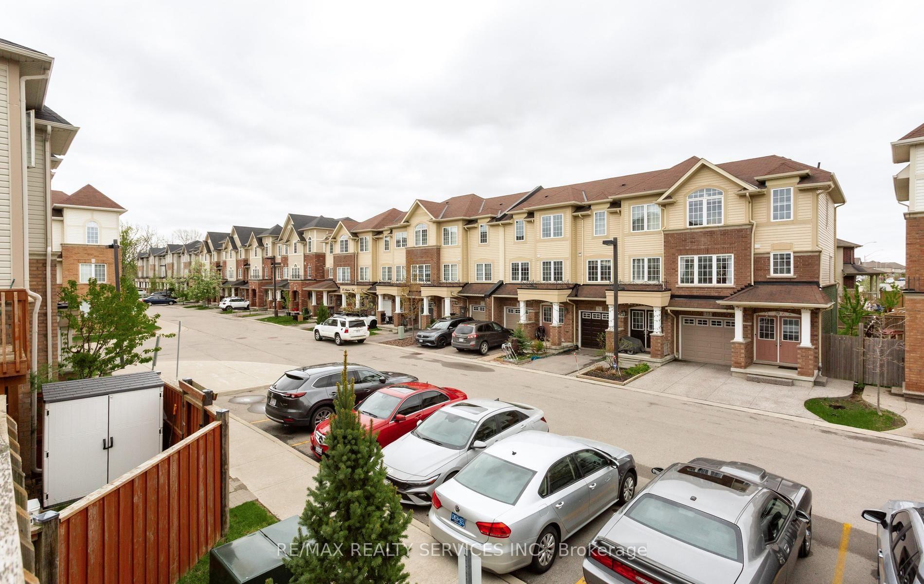 Photo 47 of 21 Dorchester Terrace, Hamilton, Stoney Creek Mountain — HOMEH