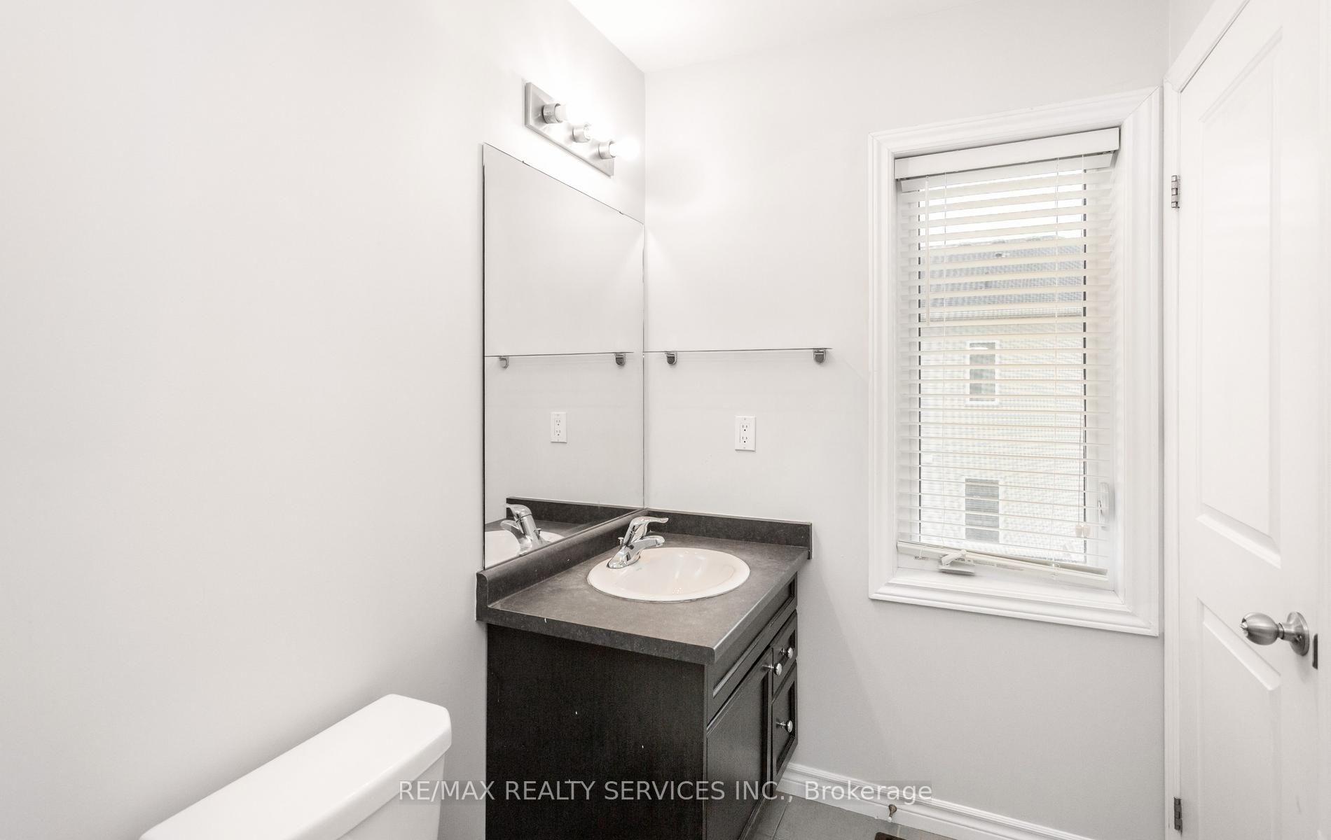 Photo 36 of 21 Dorchester Terrace, Hamilton, Stoney Creek Mountain — HOMEH