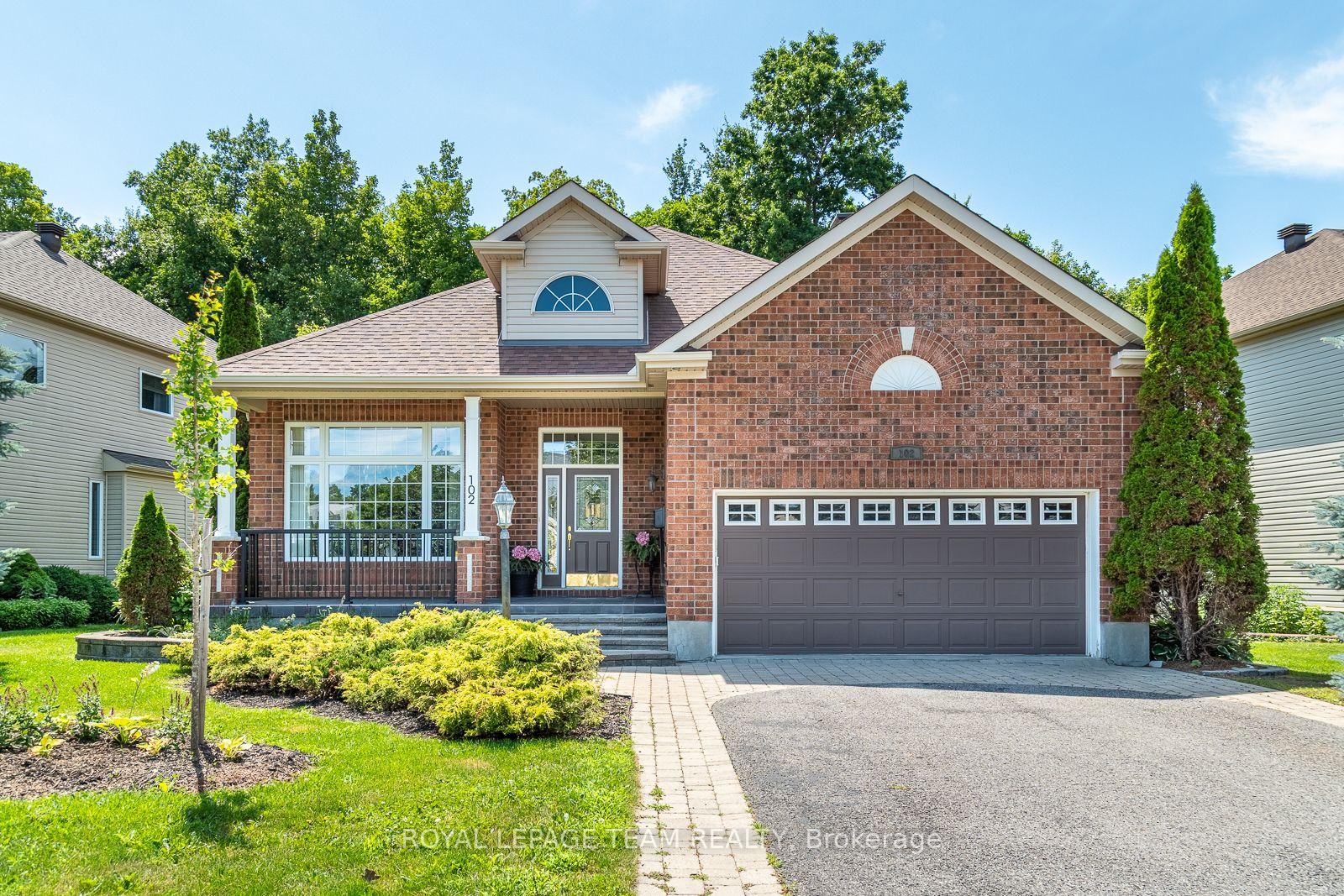 Photo 1 of 102 Golflinks Drive, Ottawa, Barrhaven - Stonebridge — HOMEH