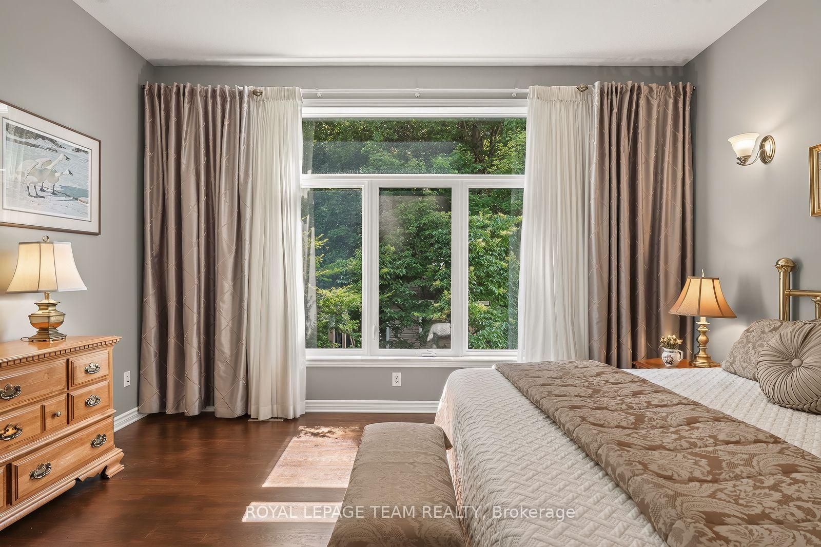 Photo 15 of 102 Golflinks Drive, Ottawa, Barrhaven - Stonebridge — HOMEH