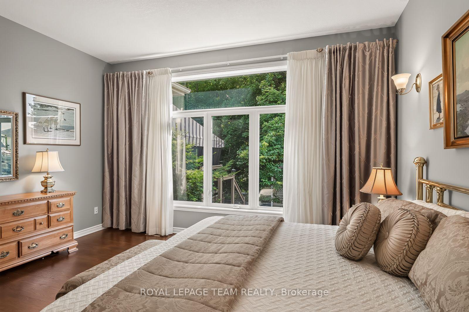 Photo 16 of 102 Golflinks Drive, Ottawa, Barrhaven - Stonebridge — HOMEH