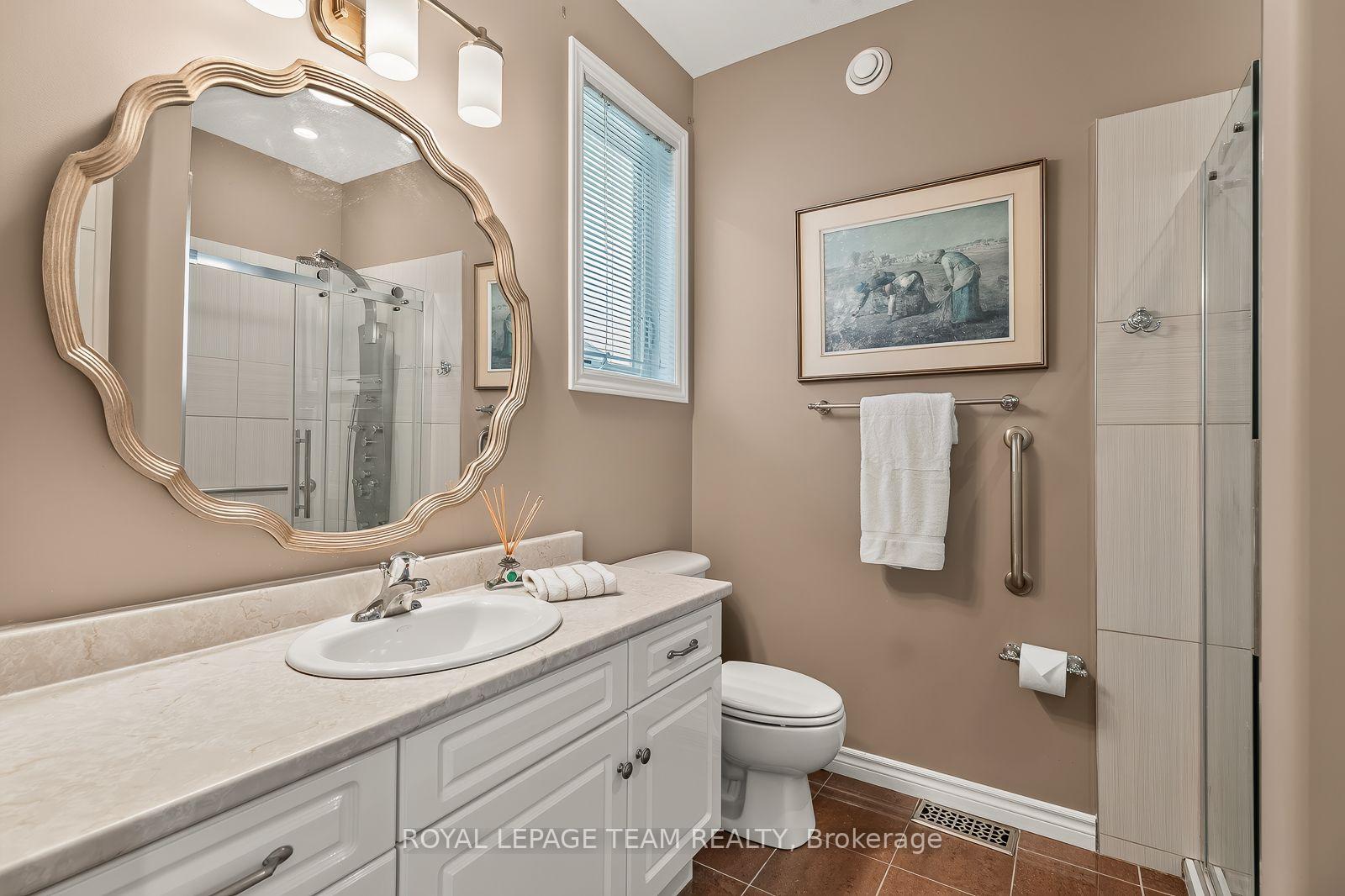 Photo 18 of 102 Golflinks Drive, Ottawa, Barrhaven - Stonebridge — HOMEH