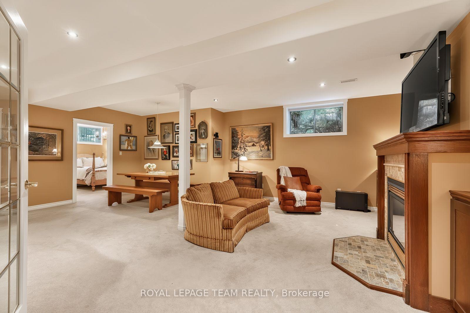 Photo 25 of 102 Golflinks Drive, Ottawa, Barrhaven - Stonebridge — HOMEH