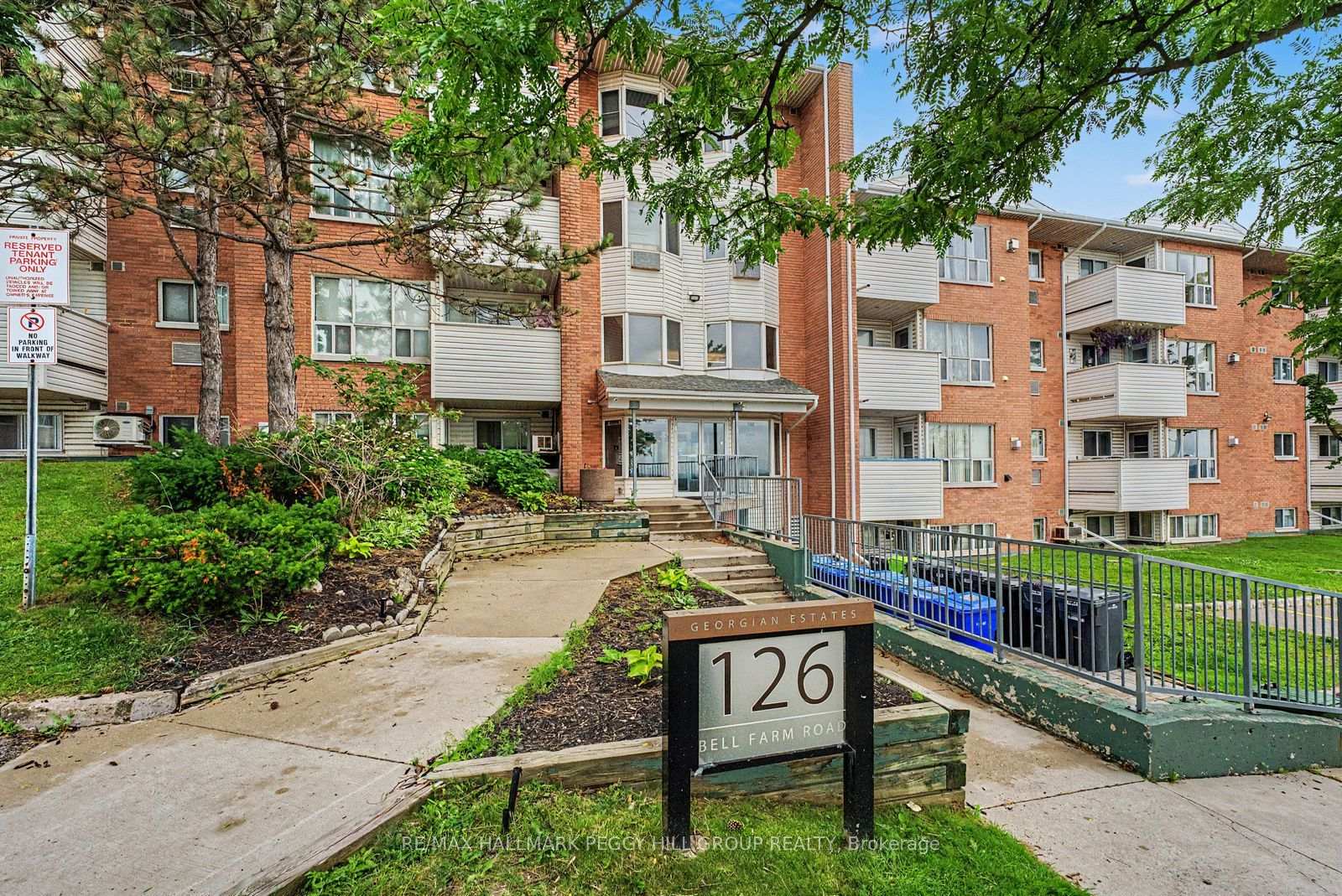 Photo 1 of Unit 415, 126 Bell Farm Road, Barrie, Alliance — HOMEH