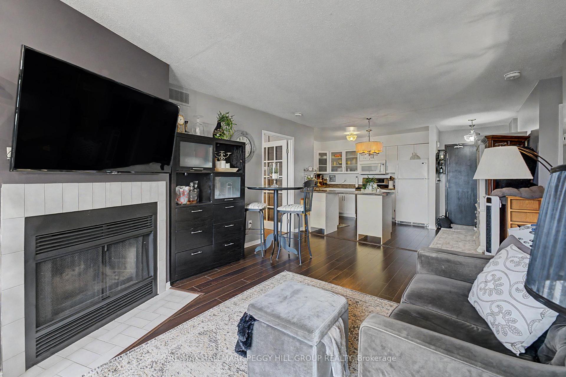Photo 4 of Unit 415, 126 Bell Farm Road, Barrie, Alliance — HOMEH
