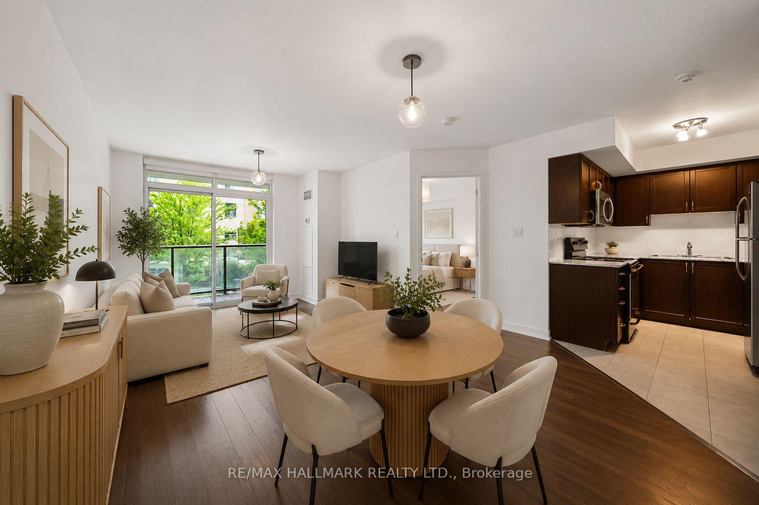 Front of Unit 103, 816 Lansdowne Avenue