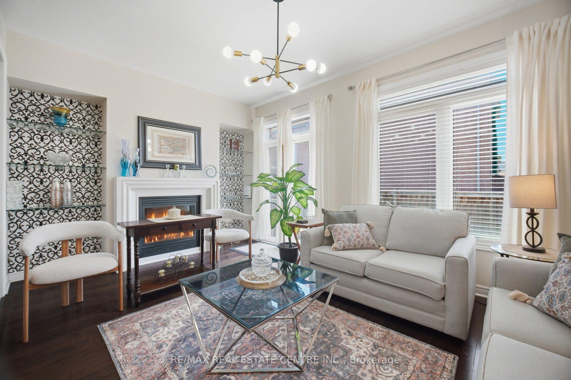 Photo 19 of 41 Lorenzo Circle, Brampton, Sandringham-Wellington — HOMEH