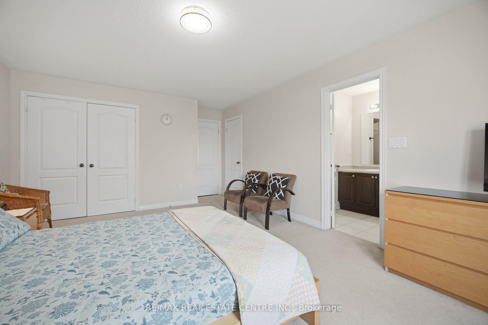 Photo 24 of 41 Lorenzo Circle, Brampton, Sandringham-Wellington — HOMEH