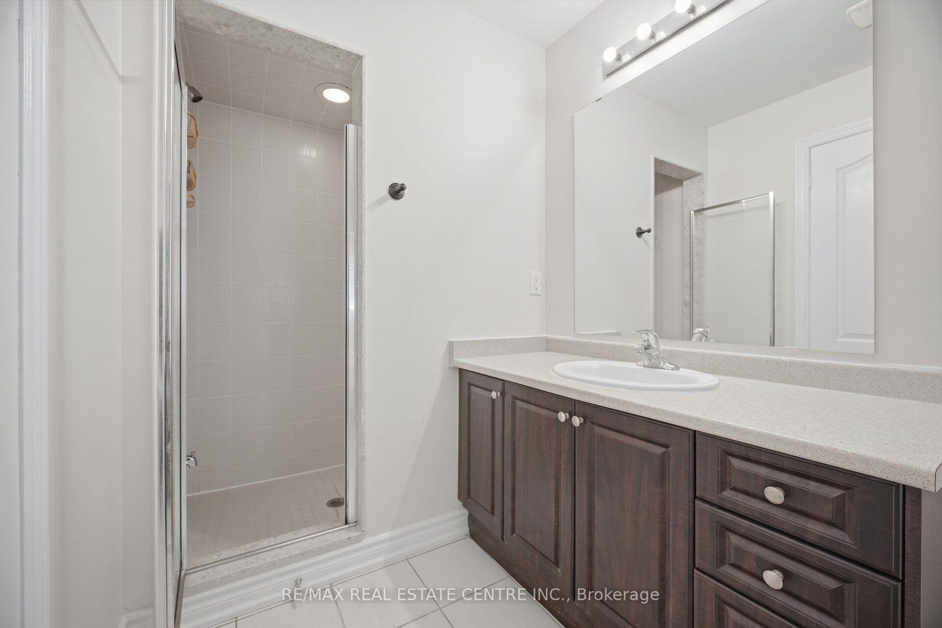 Photo 26 of 41 Lorenzo Circle, Brampton, Sandringham-Wellington — HOMEH