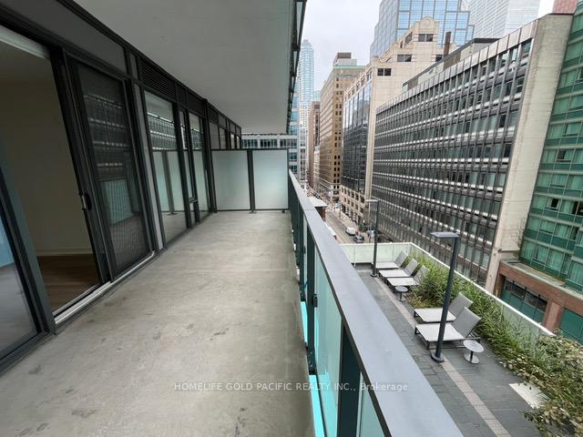Photo 3 of Unit 611, 25 Richmond Street E, Toronto, Church-Yonge Corridor — HOMEH
