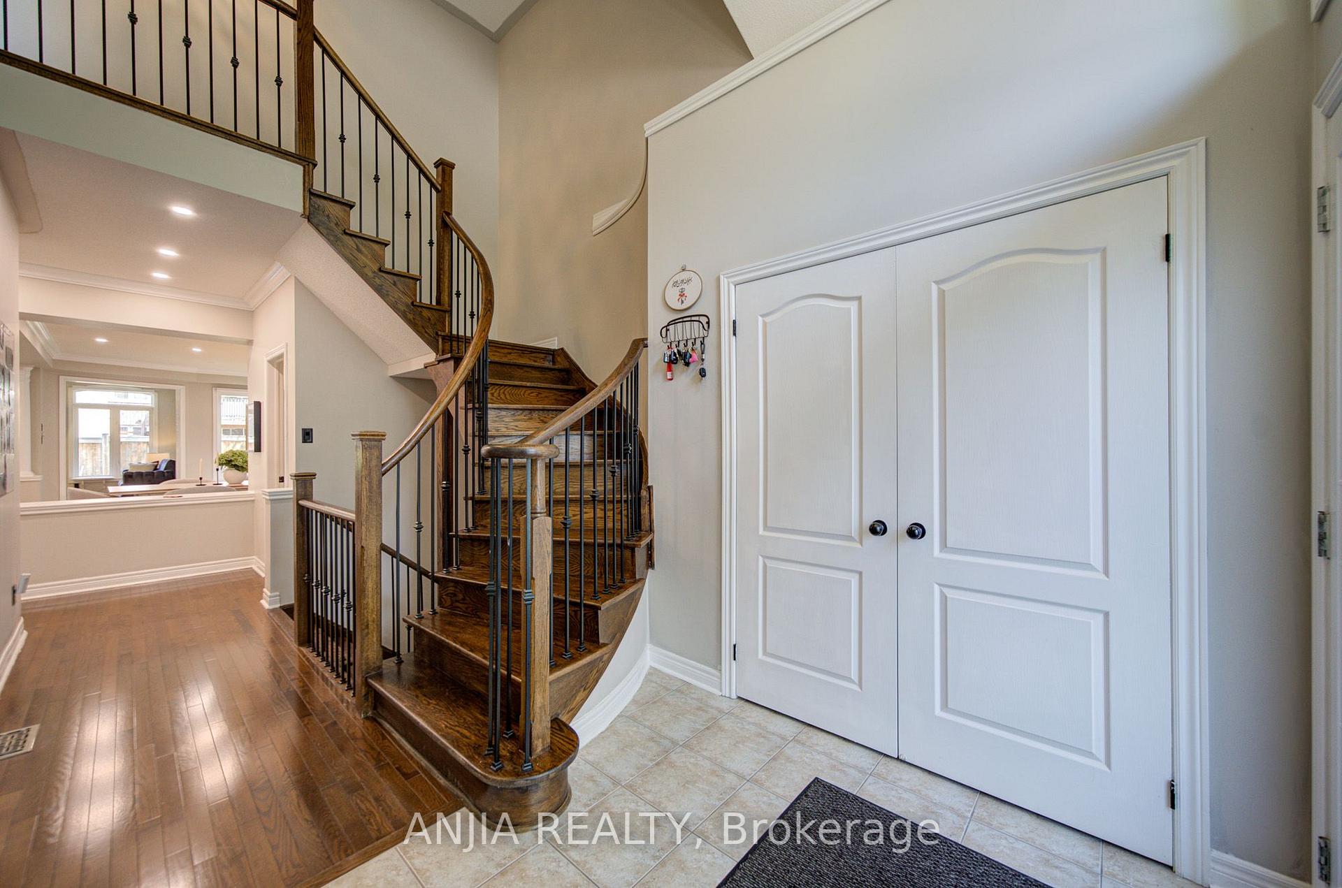 Photo 6 of 170 Ascalon Drive, Vaughan, Patterson — HOMEH