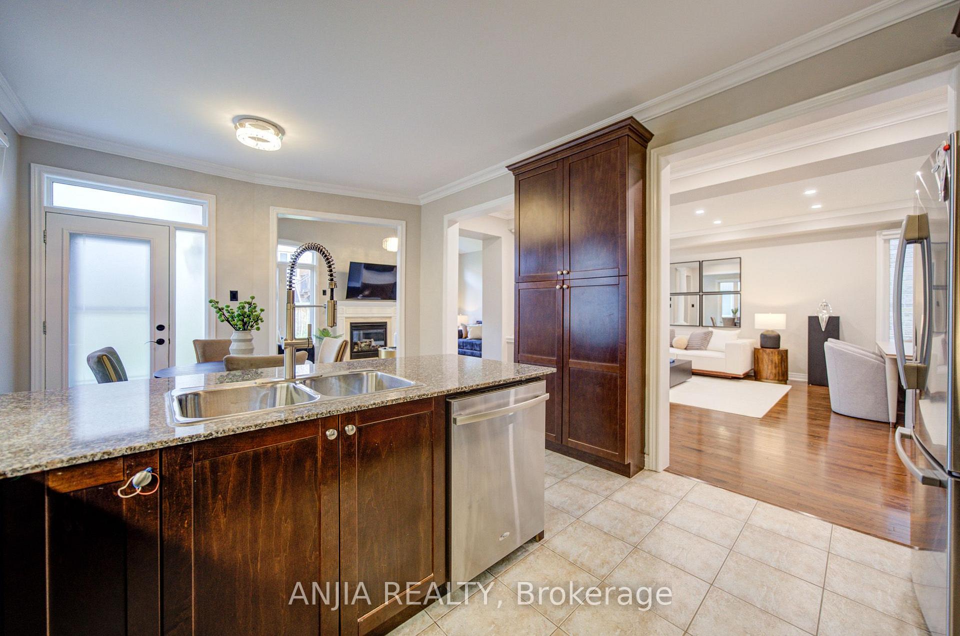 Photo 14 of 170 Ascalon Drive, Vaughan, Patterson — HOMEH