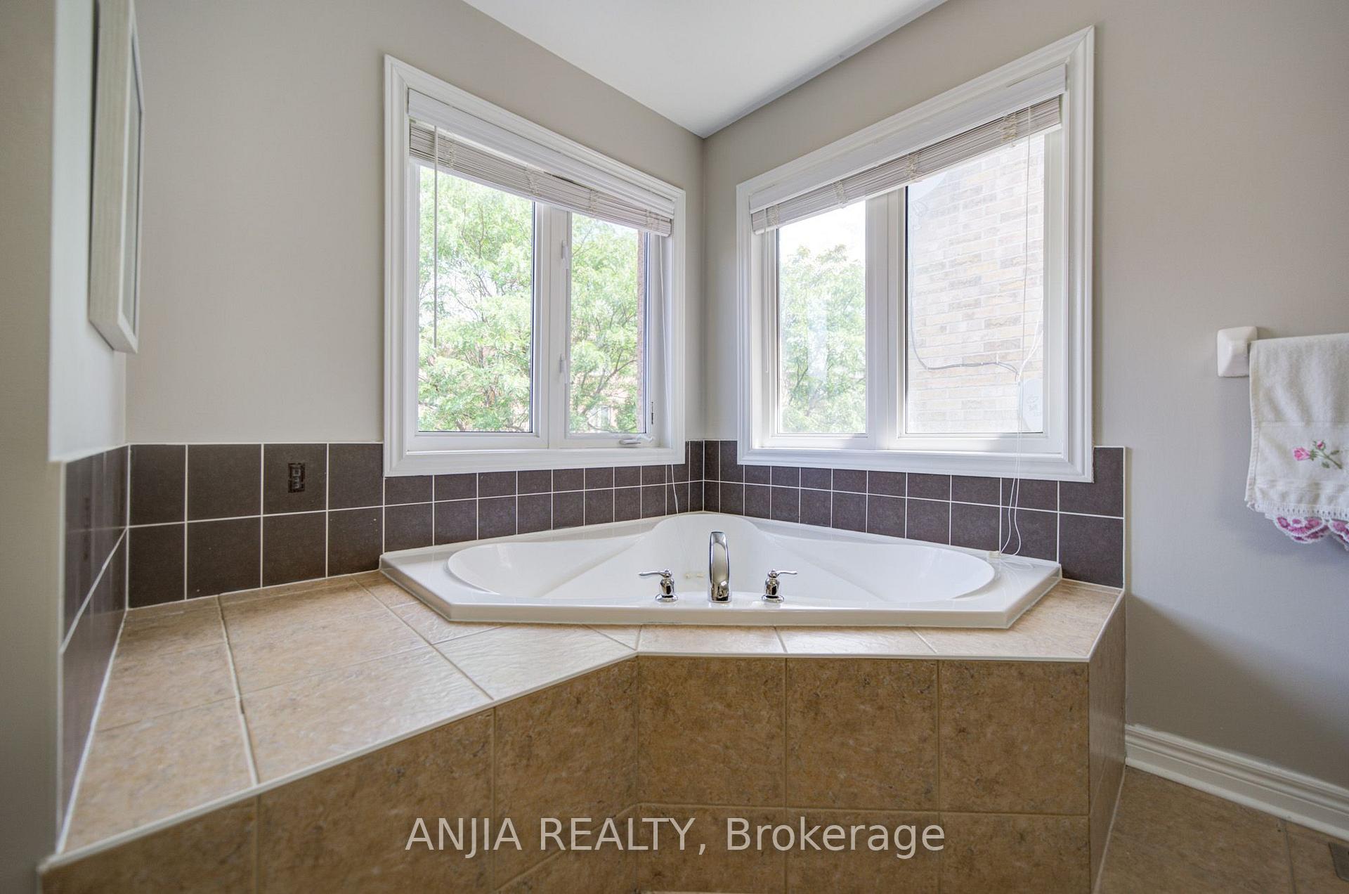Photo 28 of 170 Ascalon Drive, Vaughan, Patterson — HOMEH