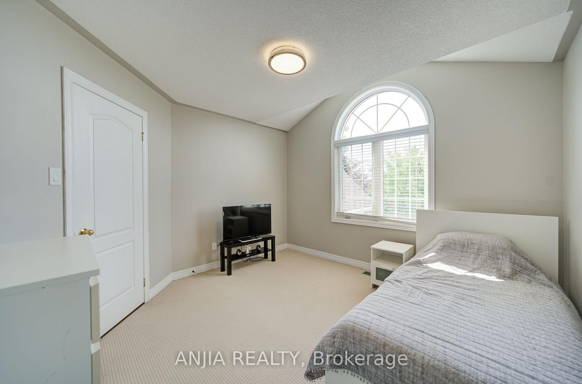 Photo 35 of 170 Ascalon Drive, Vaughan, Patterson — HOMEH