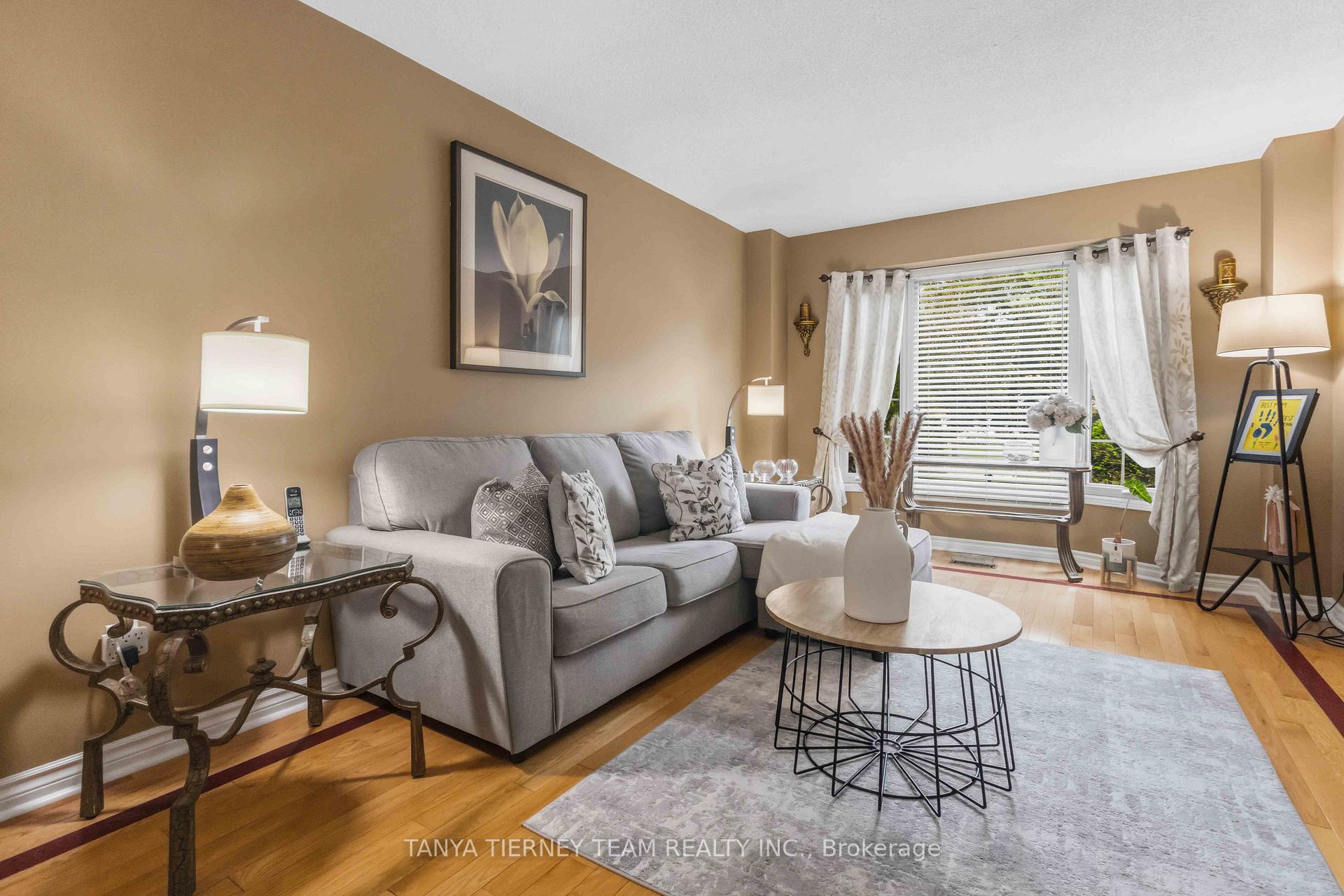 Photo 7 of 60 Cairns Drive, Markham, Raymerville — HOMEH