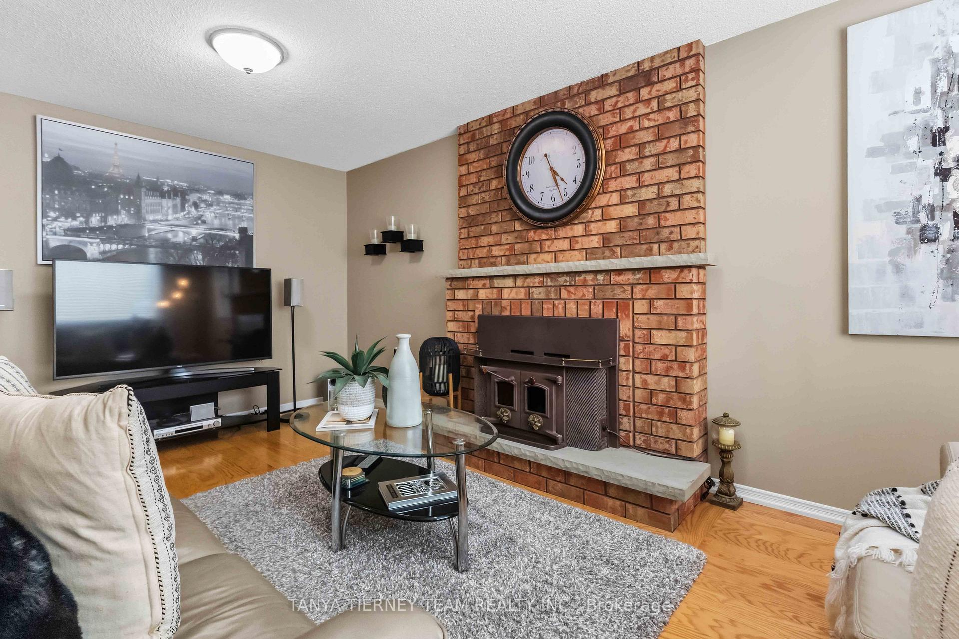 Photo 14 of 60 Cairns Drive, Markham, Raymerville — HOMEH