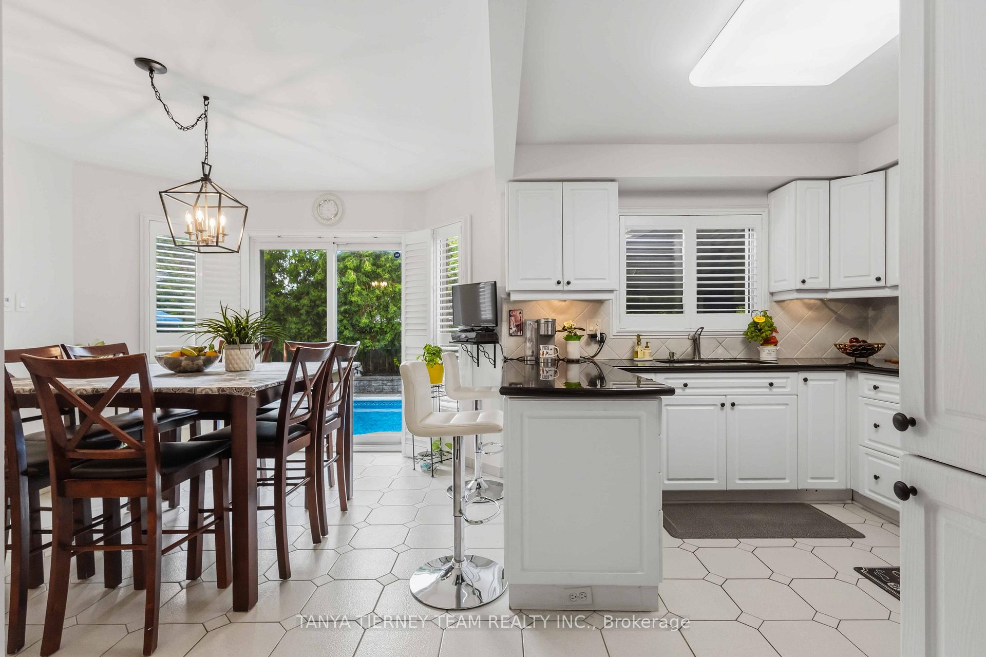 Photo 15 of 60 Cairns Drive, Markham, Raymerville — HOMEH