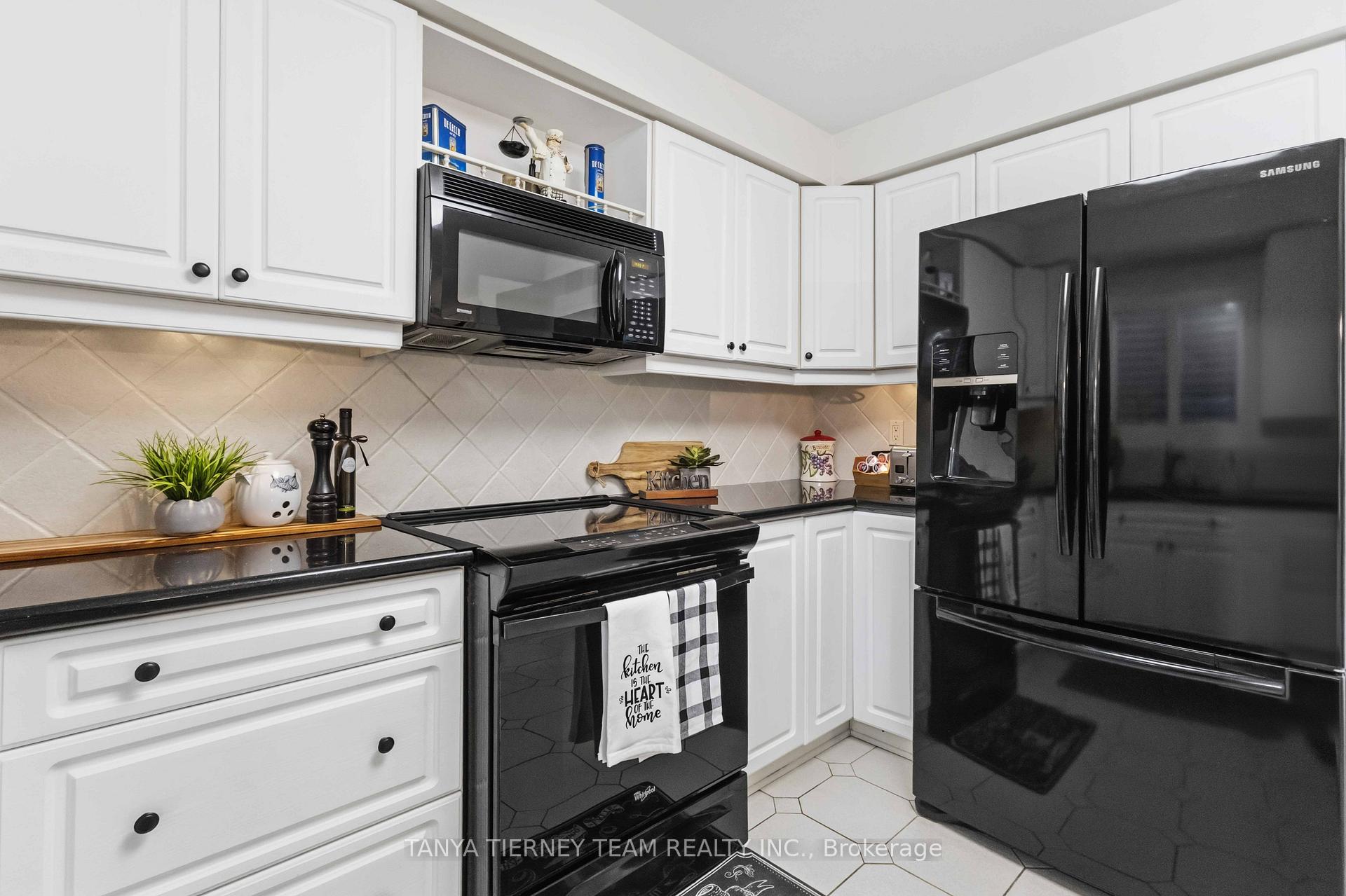 Photo 21 of 60 Cairns Drive, Markham, Raymerville — HOMEH