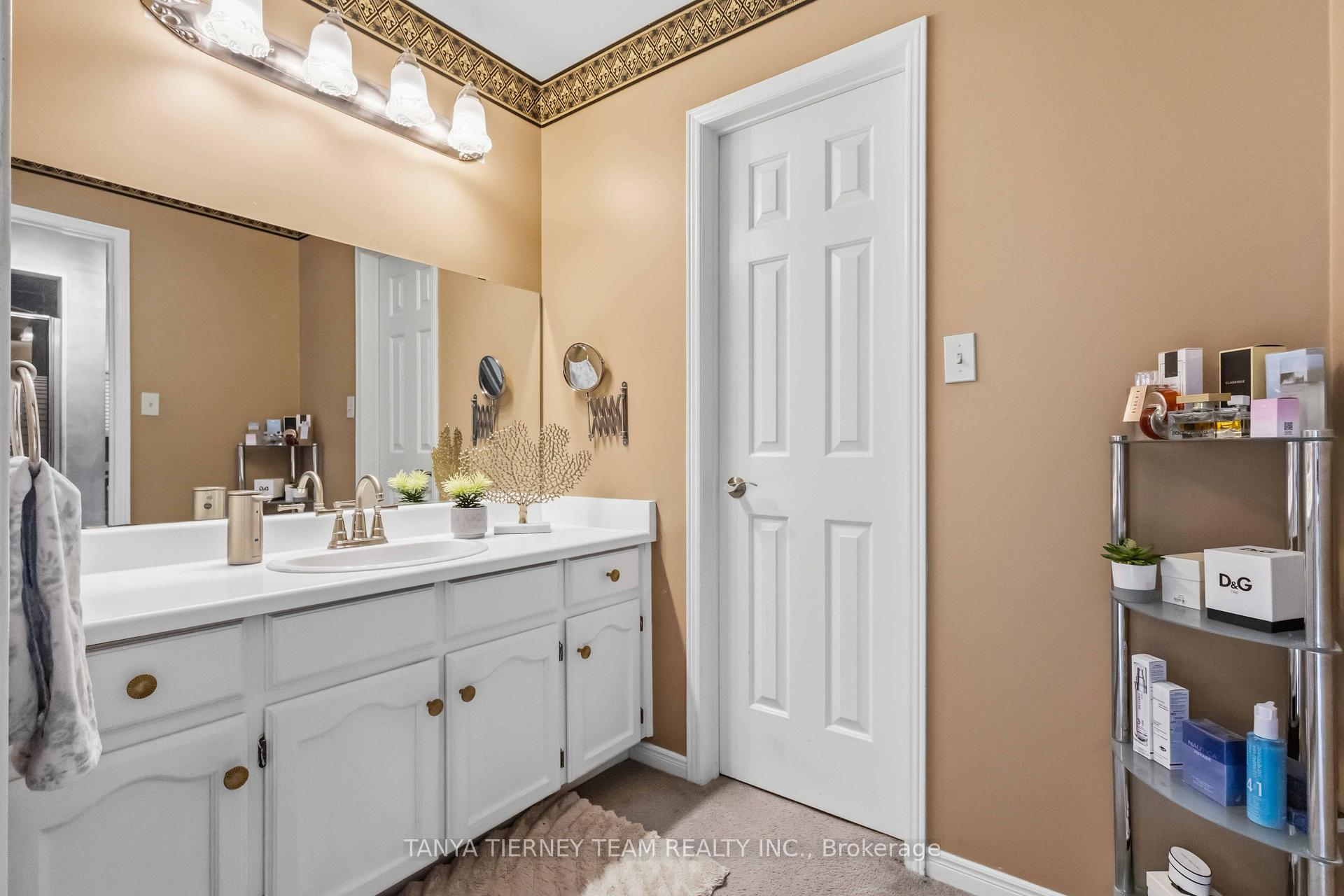 Photo 28 of 60 Cairns Drive, Markham, Raymerville — HOMEH